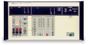 Fluke 5100B-03-05 Calibrators - front view