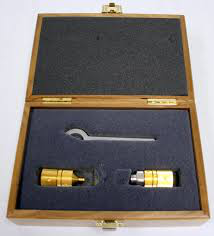 HP / Keysight / Agilent 85130B Network Analyzers - front view