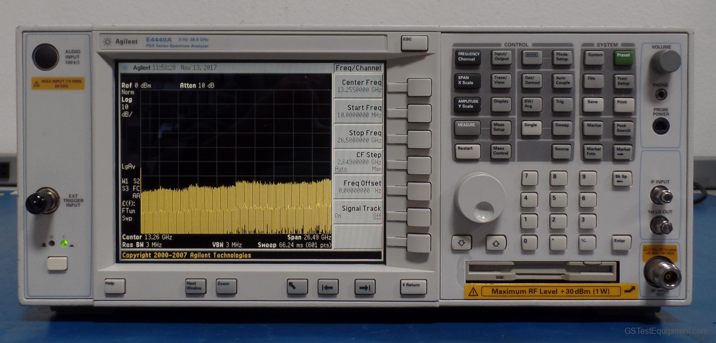 HP / Keysight / Agilent E4440A-115-1DS-219-226-512-AYZ-B7J Spectrum Analyzers - front view