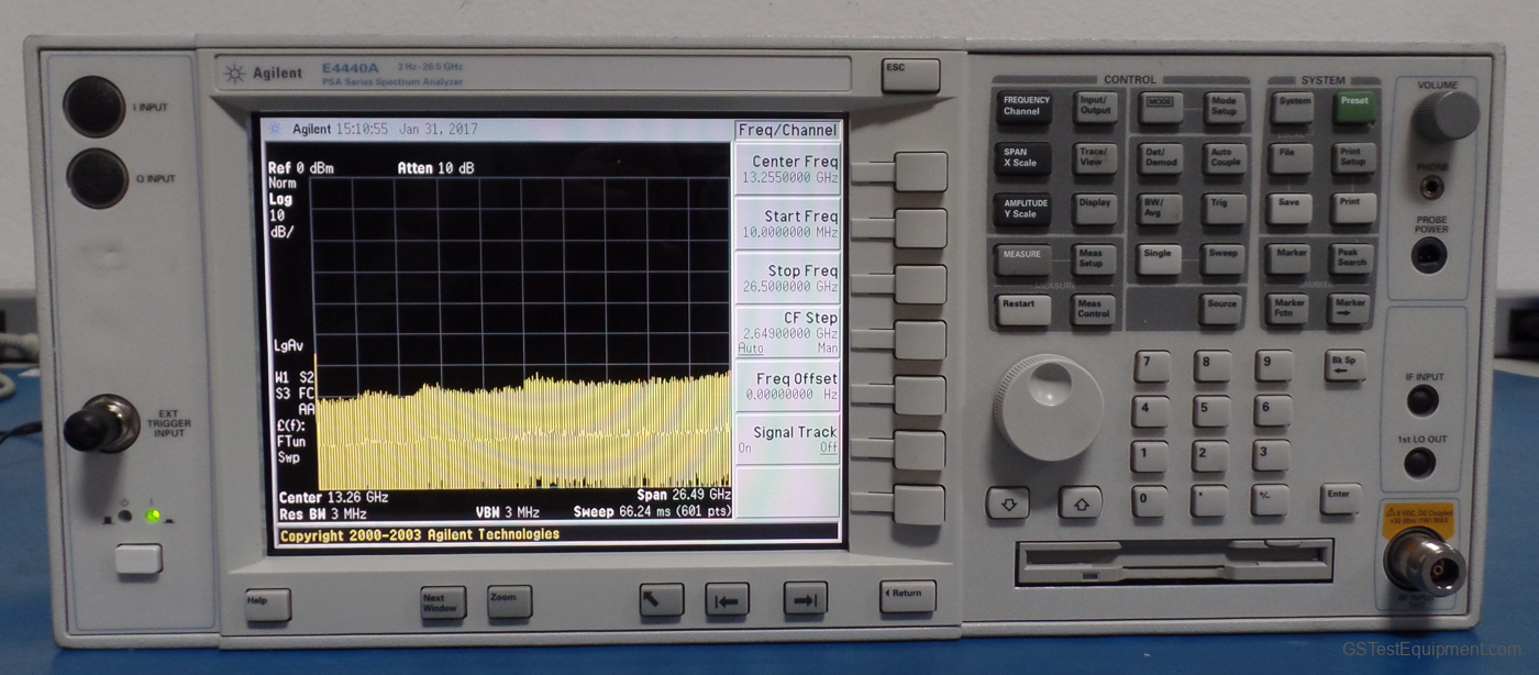 HP / Keysight / Agilent E4440A-1DS-512 Spectrum Analyzers - front view