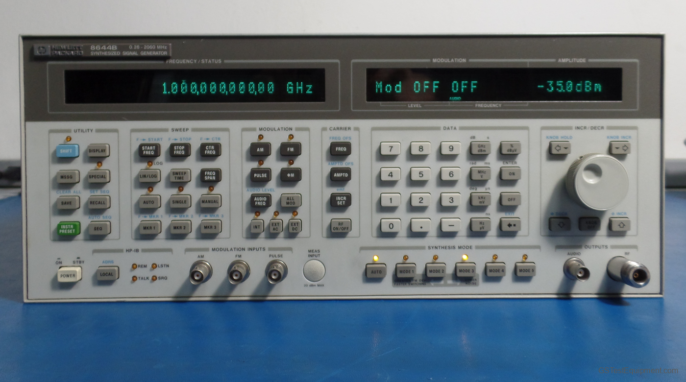 HP / Keysight / Agilent 8644B Signal Generators - front view