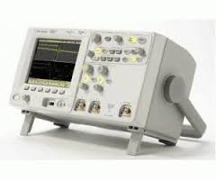 Tektronix RTX130B  Signal Analyzers - front view