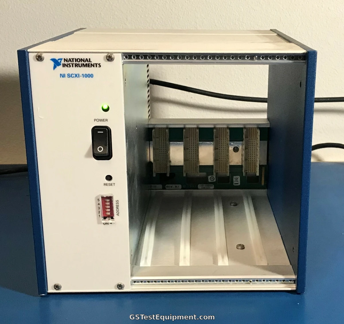 National Instruments SCXI-1000 - main view
