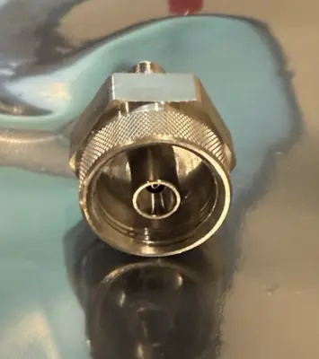 Keysight N9910X-603 Coaxial adapter, 2.4 mm NMD (f) to 3.5 mm (f), 26.5 GHz - 1 thumbnail 3