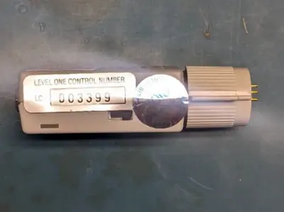 Tektronix AFTDS Differential Signal Adapter thumbnail 3